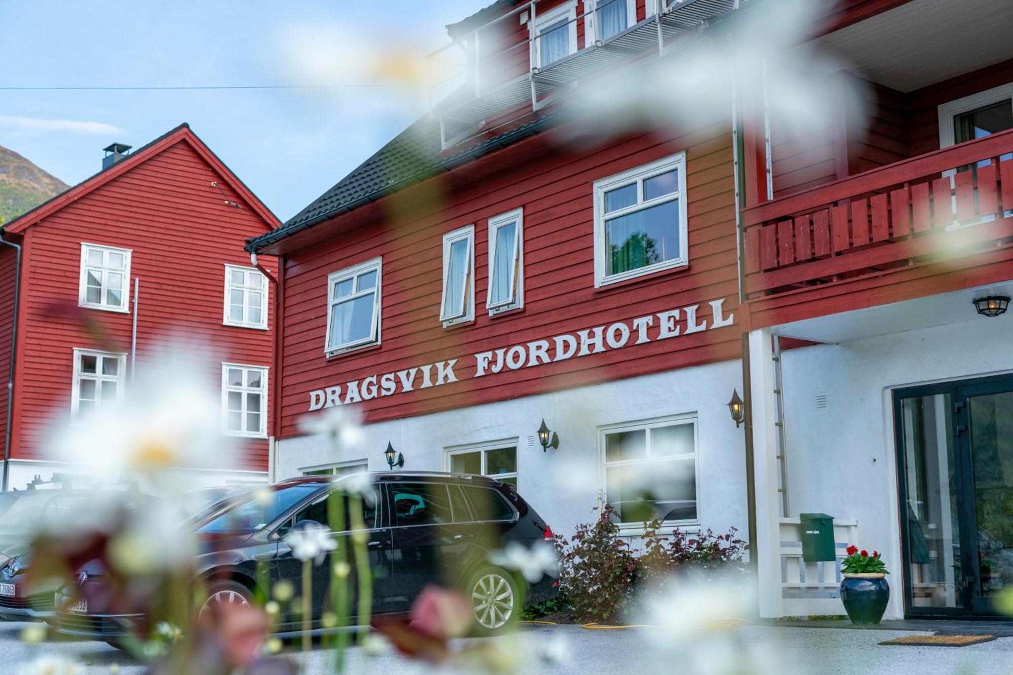 Dragsvik Fjordhotel (Adults Only) Balestrand Zewnętrze zdjęcie