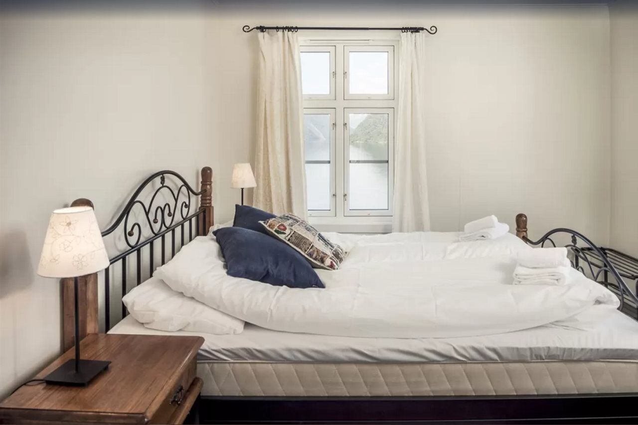 Dragsvik Fjordhotel (Adults Only) Balestrand Zewnętrze zdjęcie